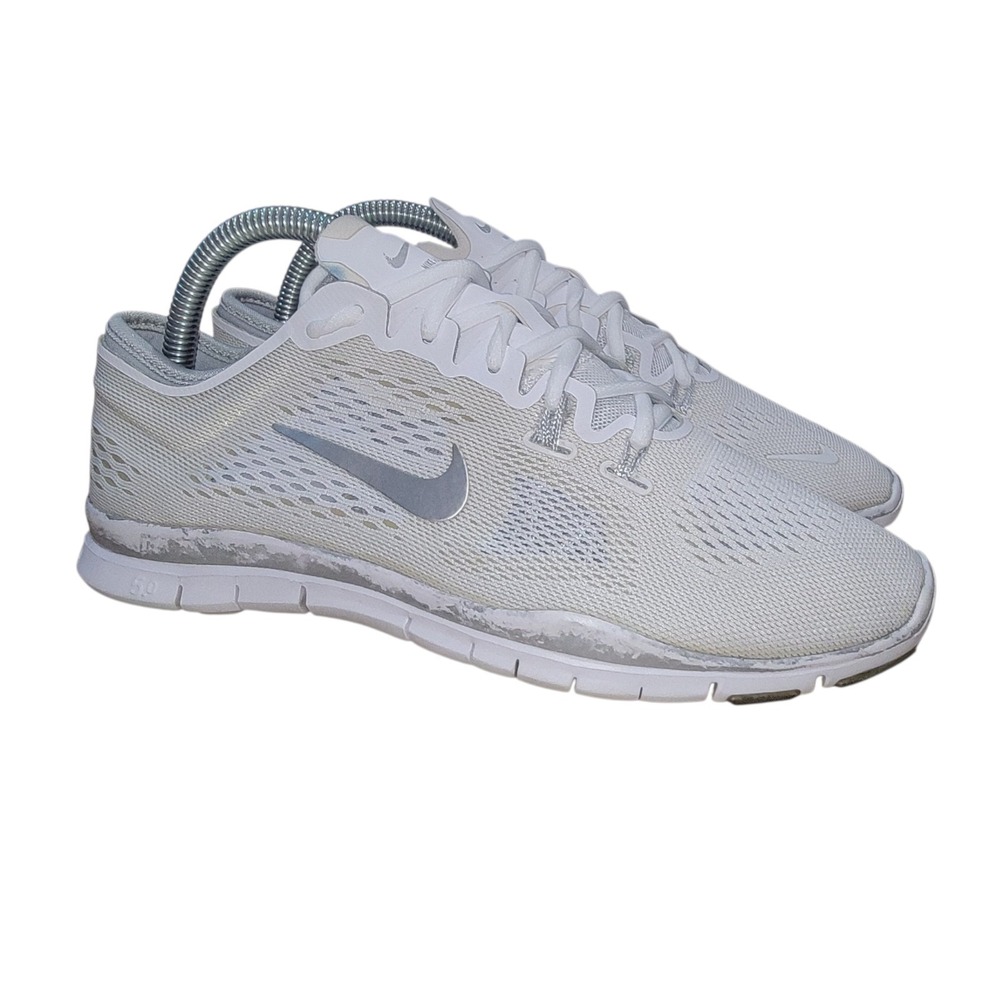 Nike Free TR Fit 4 Womens‎ 7.5 White Silver Training Shoes Sneakers 629496-102